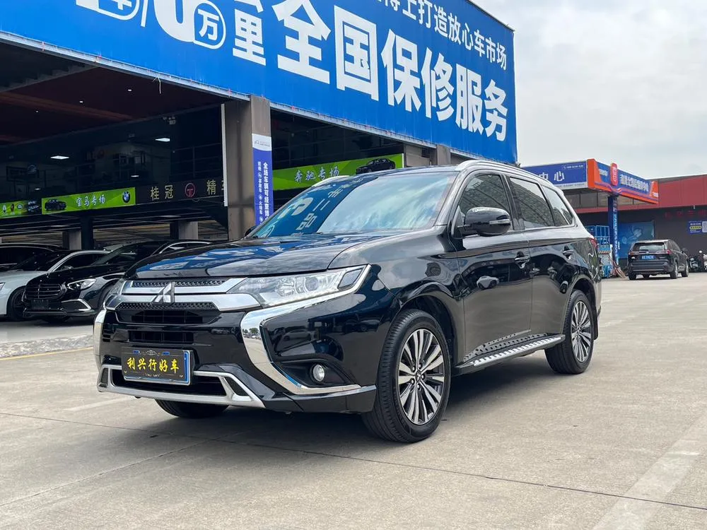 Митсубиси Outlander Facelift 2.0L 2WD Smooth Edition 5 Seater, 2021 — фото 1