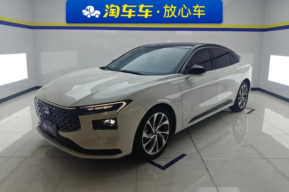 Форд Mondeo EcoBoost 245 Ultimate Version, 2023 — фото 1