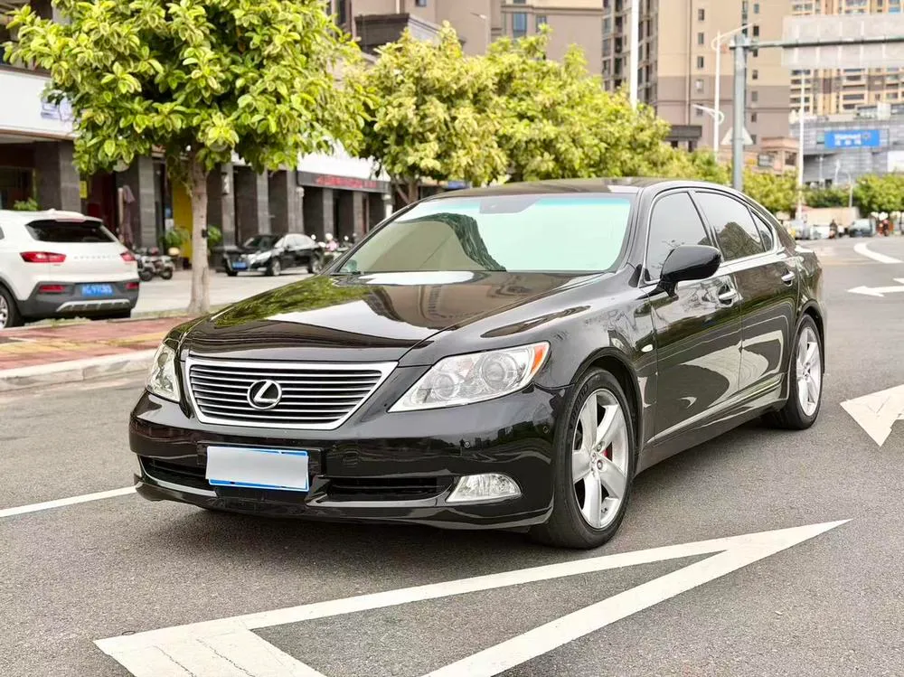 Lexus LS, 2006