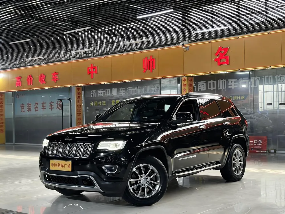 Джип Grand Cherokee (Import) 3.0L Navigation Edition, 2015 — фото 1