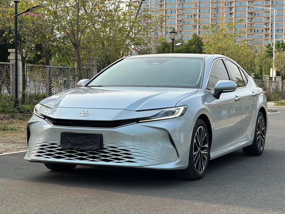 Toyota Camry Dual Engine 2.0HG Premium Edition, 2024 — фото 1
