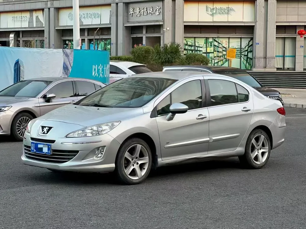 Peugeot 408, 2010