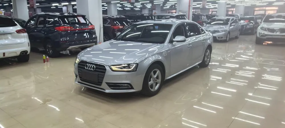 Ауди A4L 35 TFSI Auto Standard Version, 2015 — фото 1