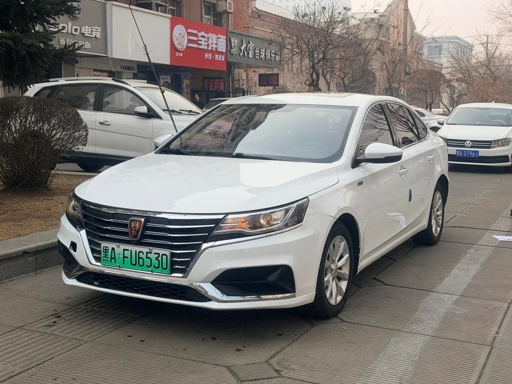 Roewe ei6 45T Hybrid Connected Smart Edition, 2017 — фото 1