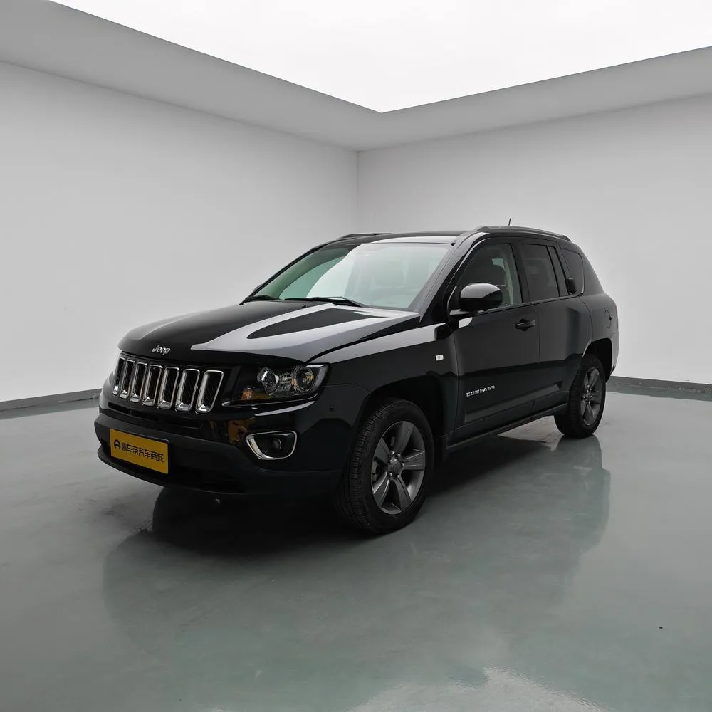 Jeep Compass (Import) Facelift 2.4L 4WD Comfort Edition, 2014 — фото 1