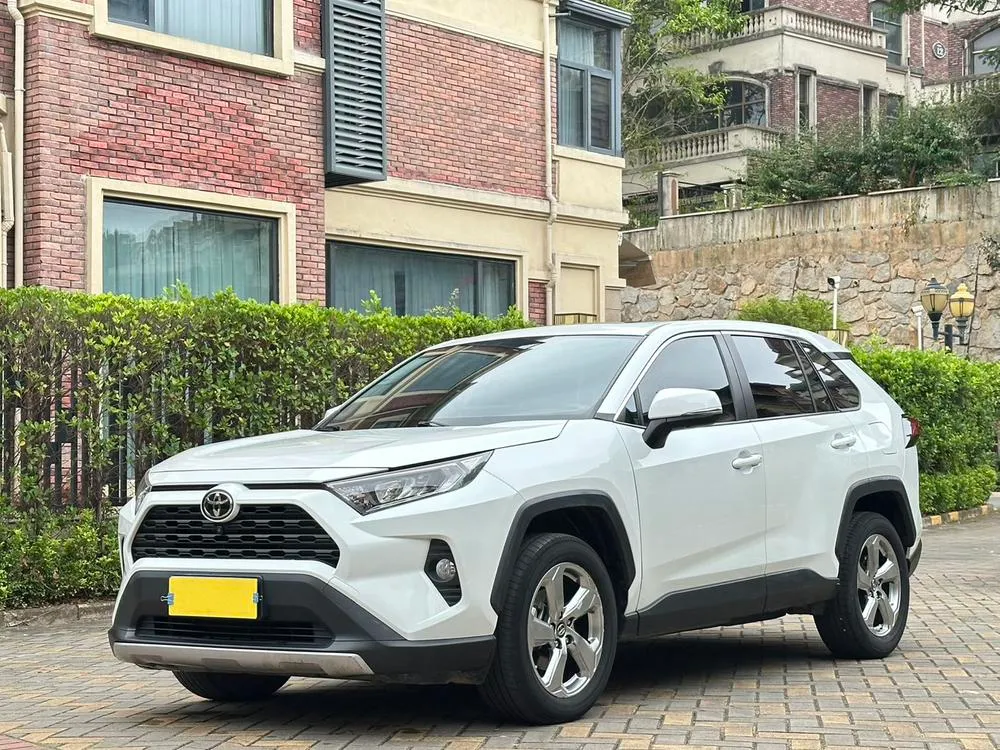 Toyota RAV4 2.0L CVT 2WD Style Edition, 2022 — фото 1