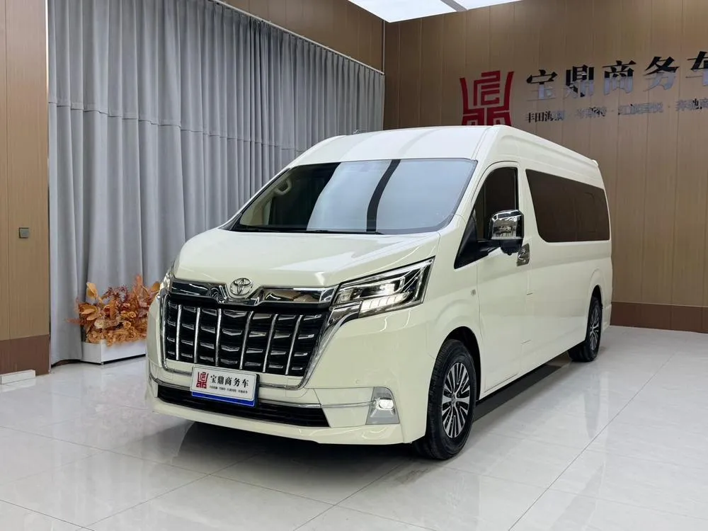 Toyota Hiace, 2024