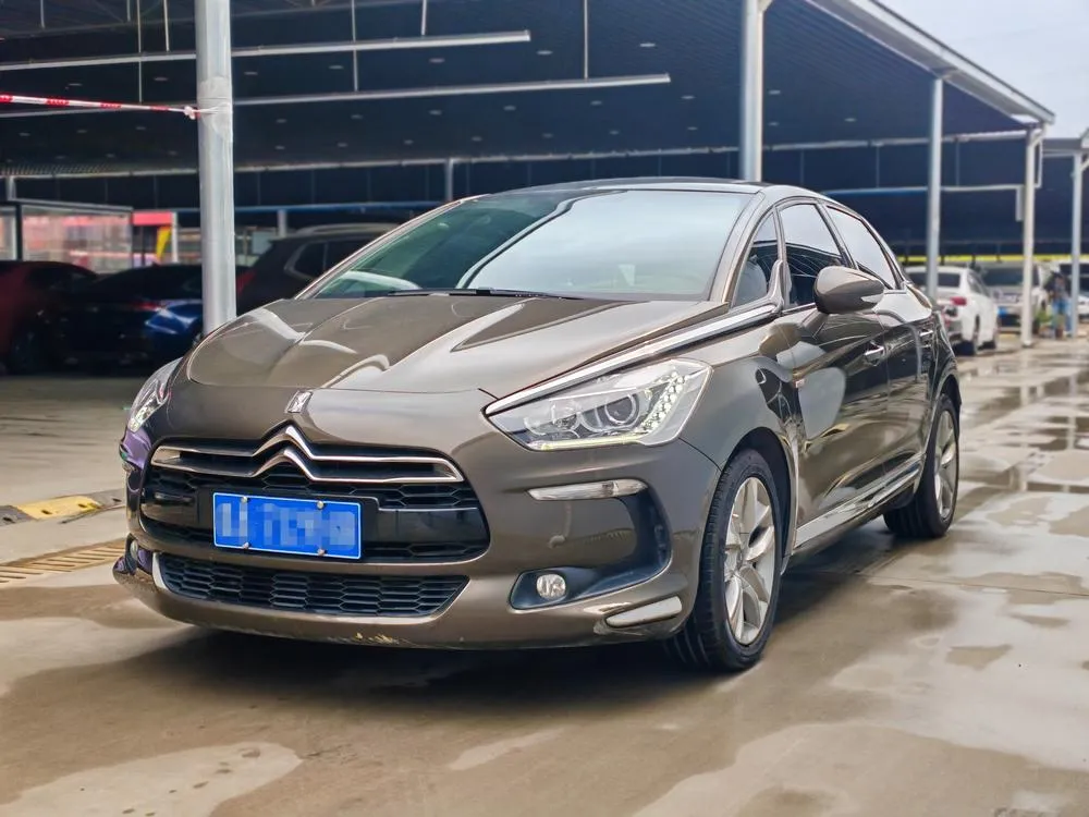 DS 5, 2014
