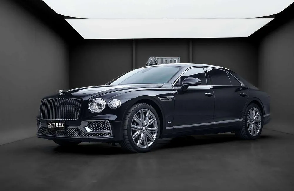 Bentley Flying Spur, 2022