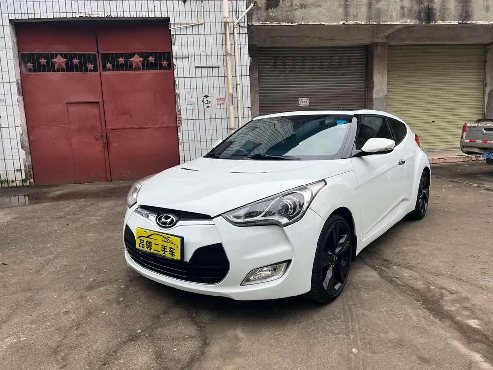 Hyundai Veloster, 2011