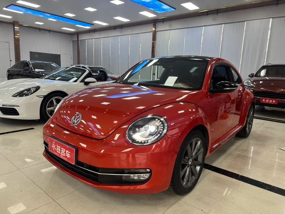 Volkswagen Beetle 180TSI Club Edition, 2016 — фото 1