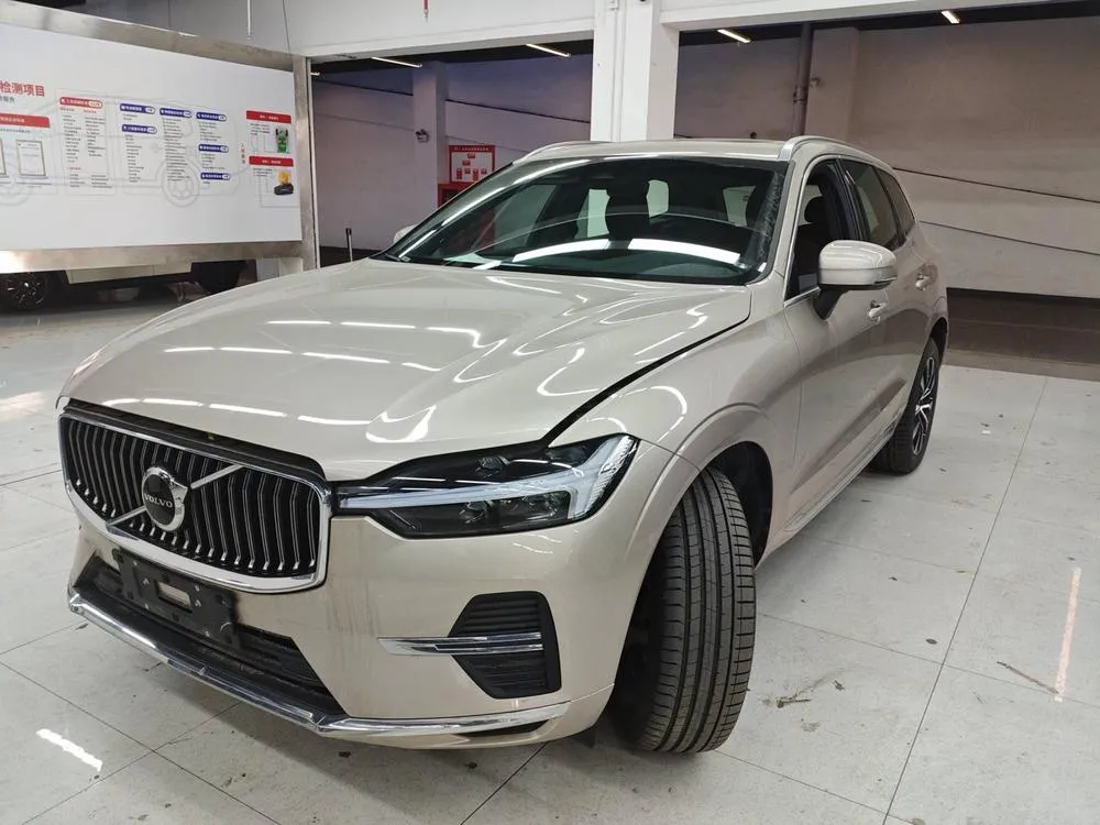 Volvo XC60, 2025