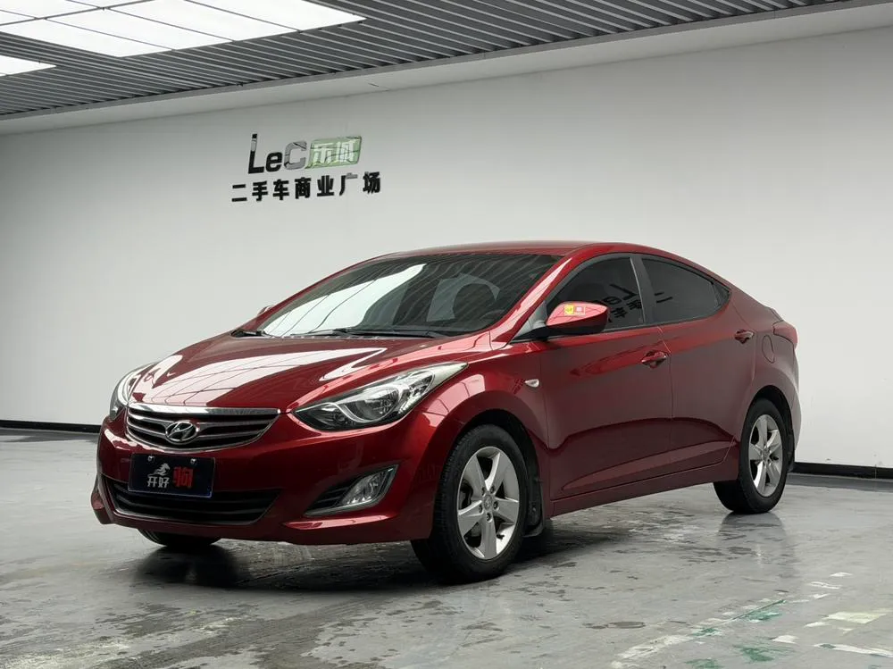 Hyundai Elantra Langdong, 2012