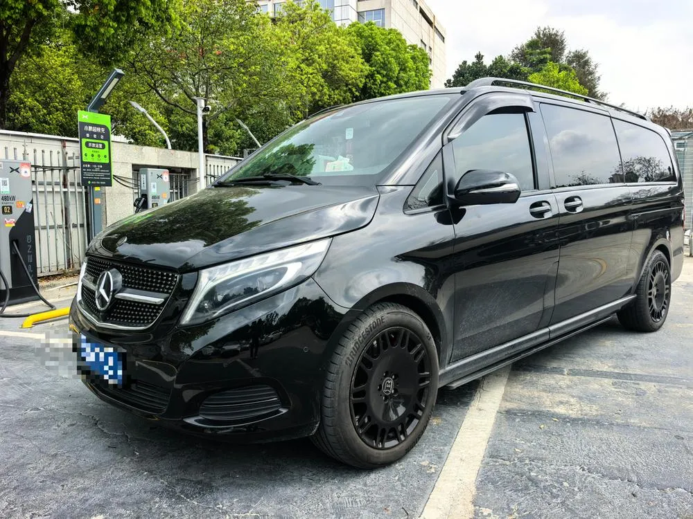Mercedes-Benz V-Class V 260 L Premium Extended Edition, 2017 — фото 1