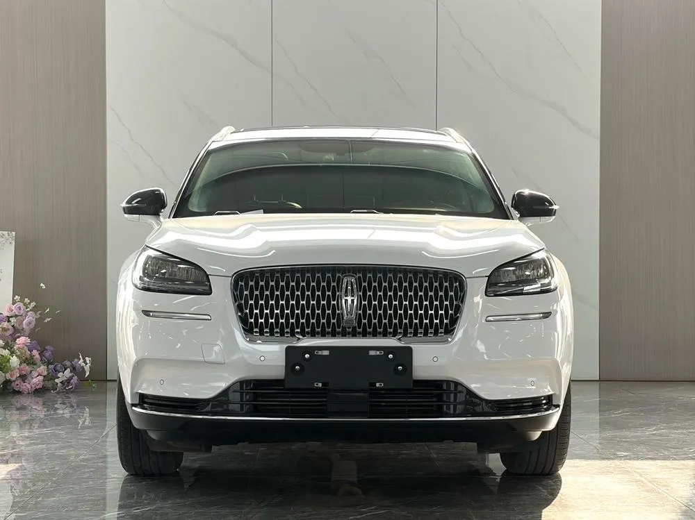 Lincoln Corsair 2.0T 2WD Prestige Edition, 2022 — фото 1