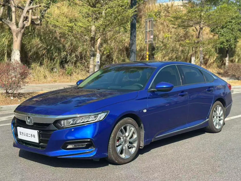 Honda Accord 260TURBO Elite Edition CN5, 2018 — фото 1