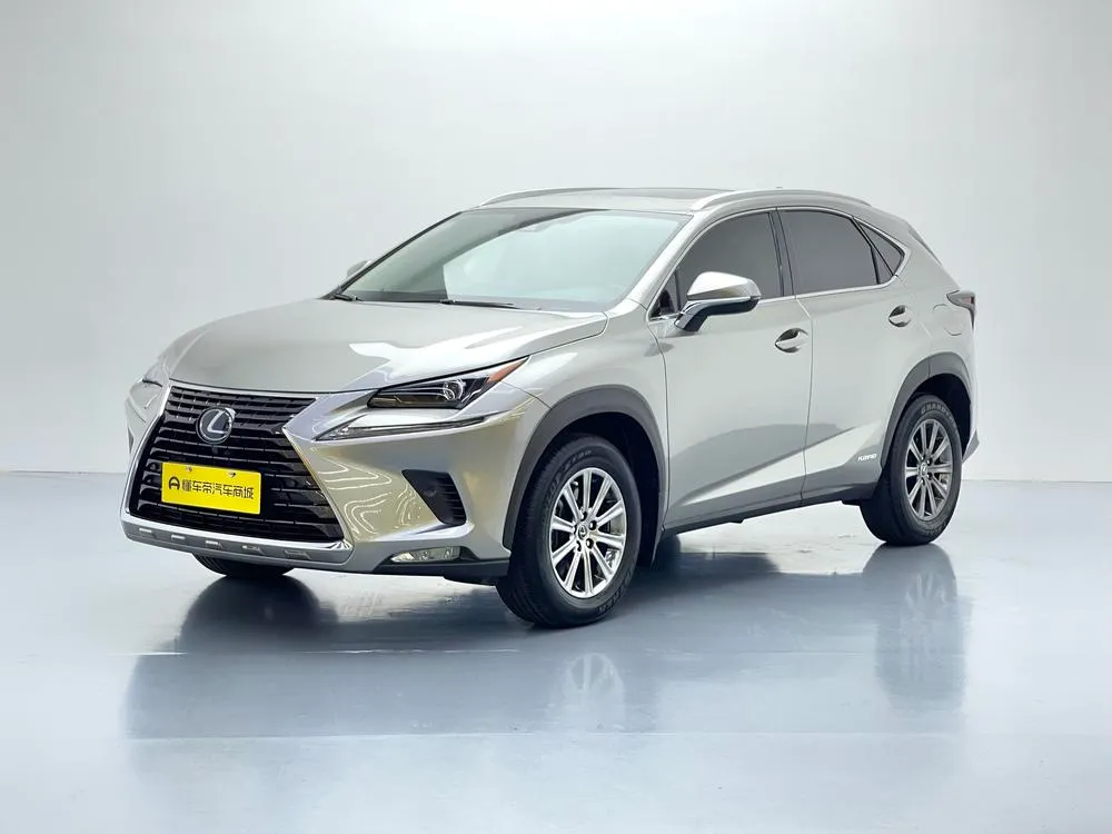 Lexus NX, 2020