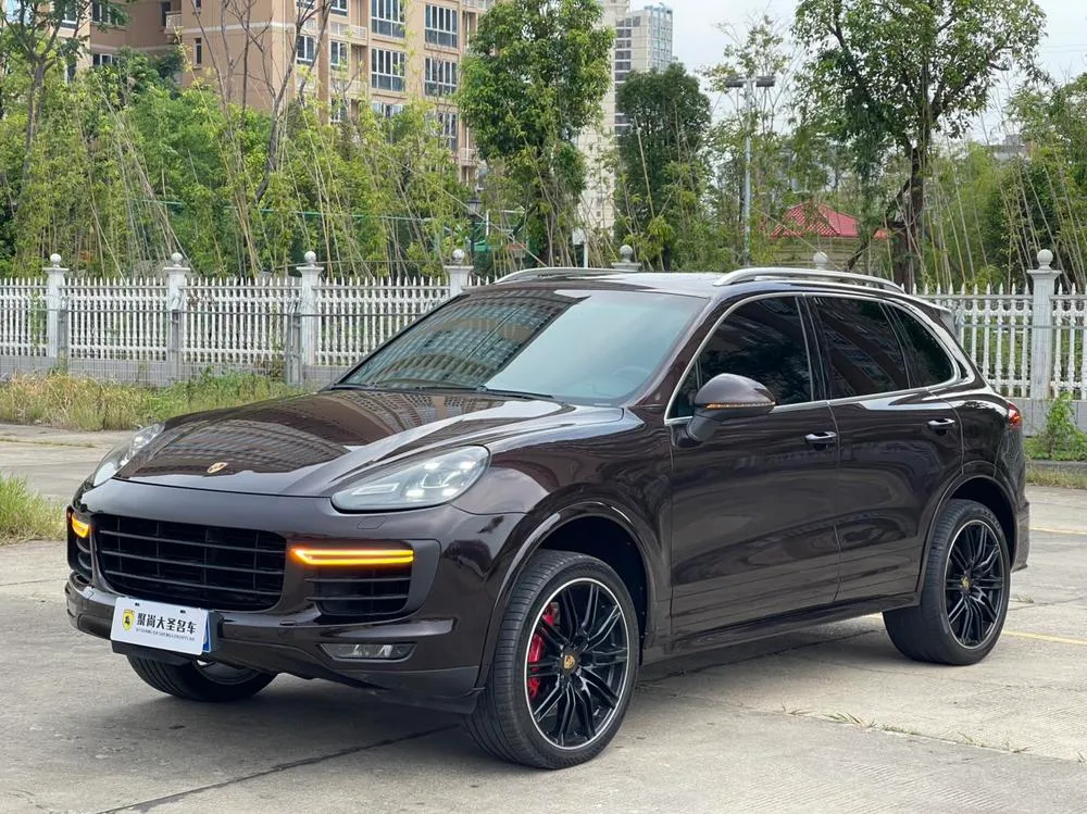 Porsche Cayenne, 2015