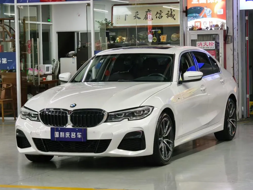 BMW 3-Series, 2020