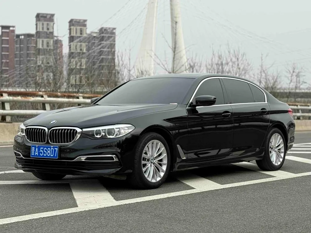 BMW 5-Series, 2020