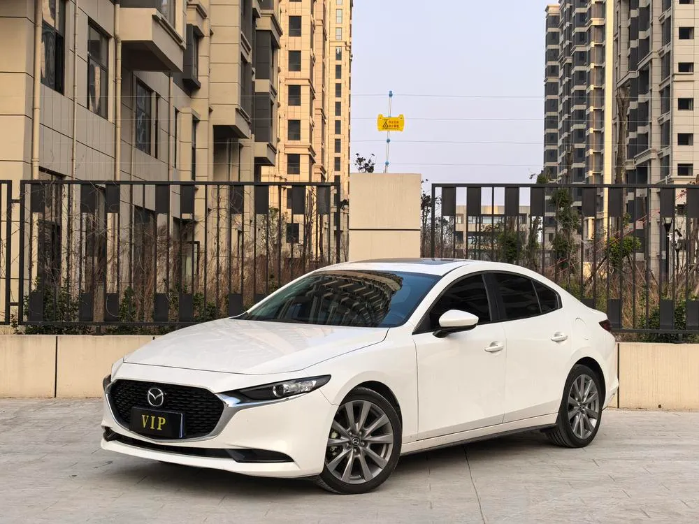Mazda 3 Axela, 2023