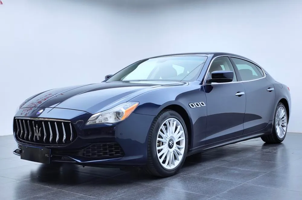 Maserati Quattroporte 3.0T Standard Version, 2015 — фото 1