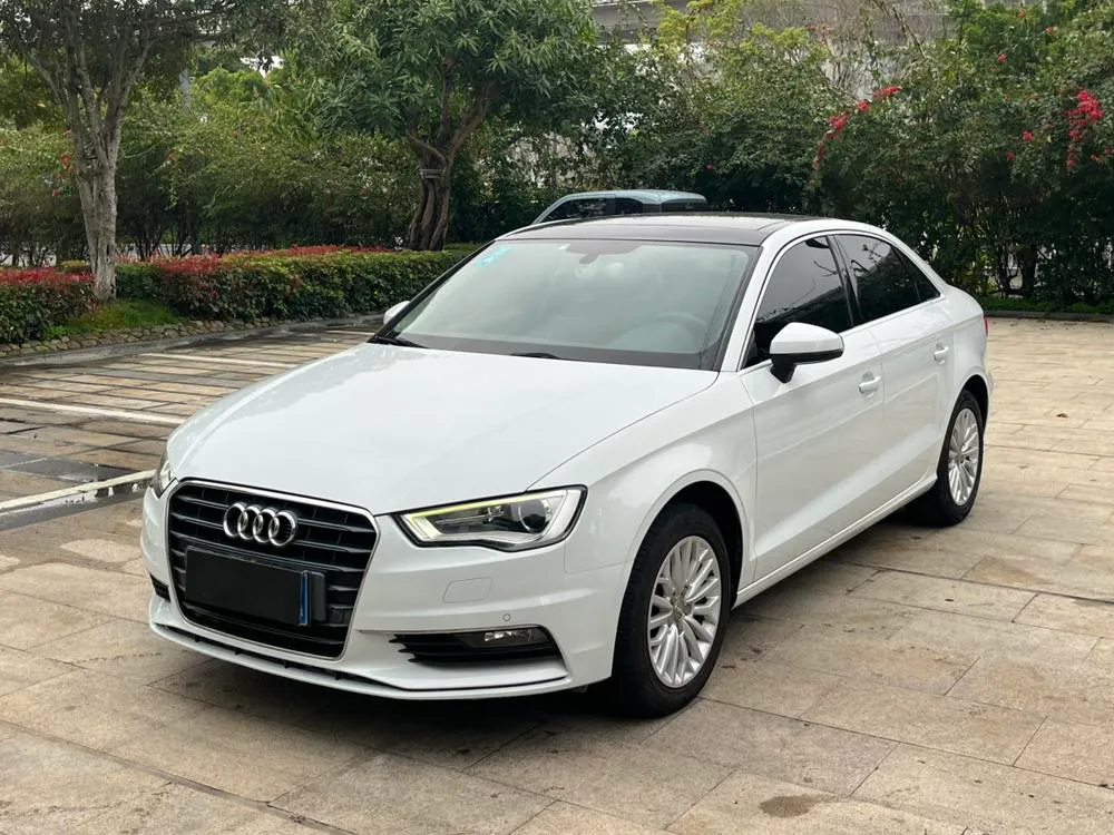 Audi A3 Limousine 35 TFSI Version, 2016 — фото 1