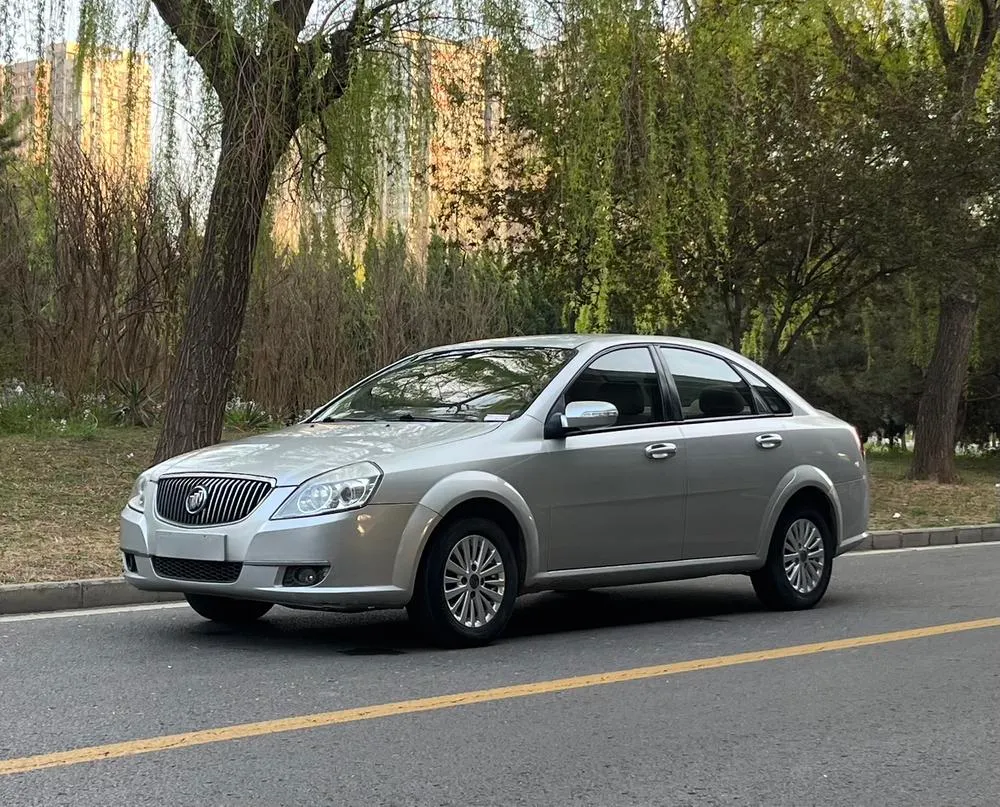 Buick Excelle, 2011