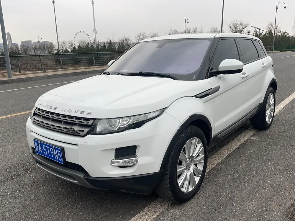 Land Rover Range Rover Evoque 2.0T Edition, 2015 — фото 1