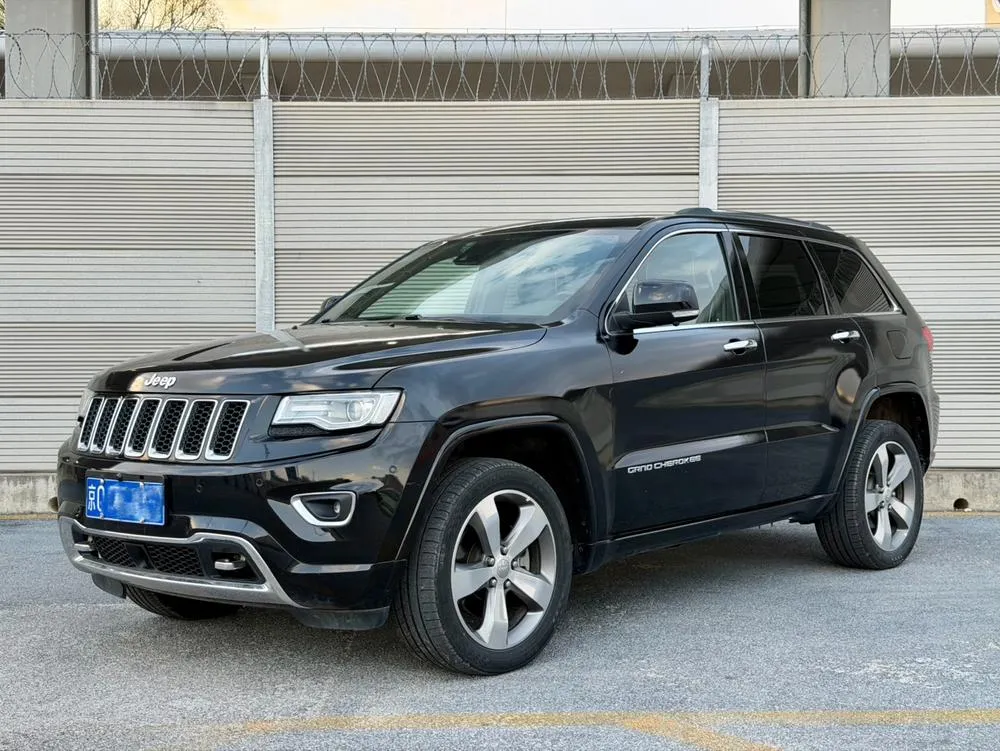 Jeep Grand Cherokee (Import), 2015