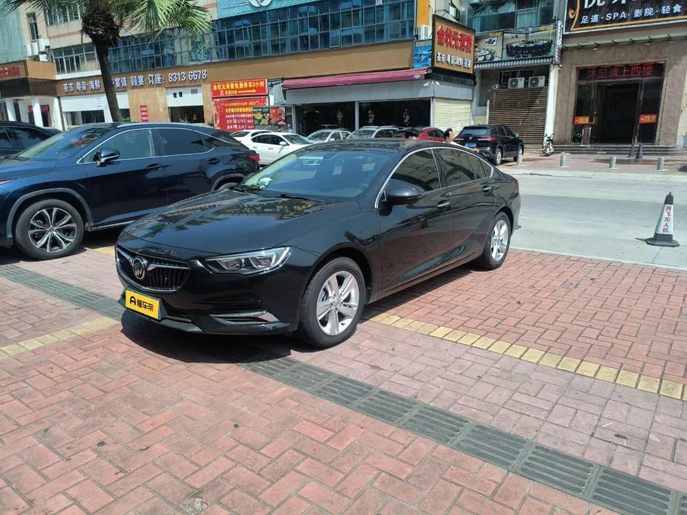 Бьюик Regal 20T Luxury Version CN5, 2019 — фото 1