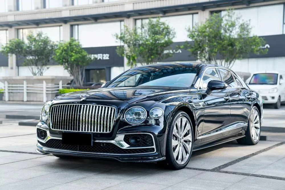 Bentley Flying Spur 4.0T V8 Standard Edition, 2021 — фото 1