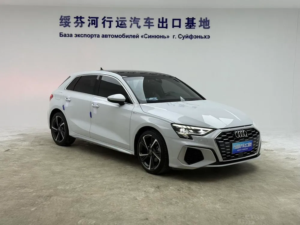 Audi A3 Sportback 35 TFSI Fashion Sport Version, 2022 — фото 1