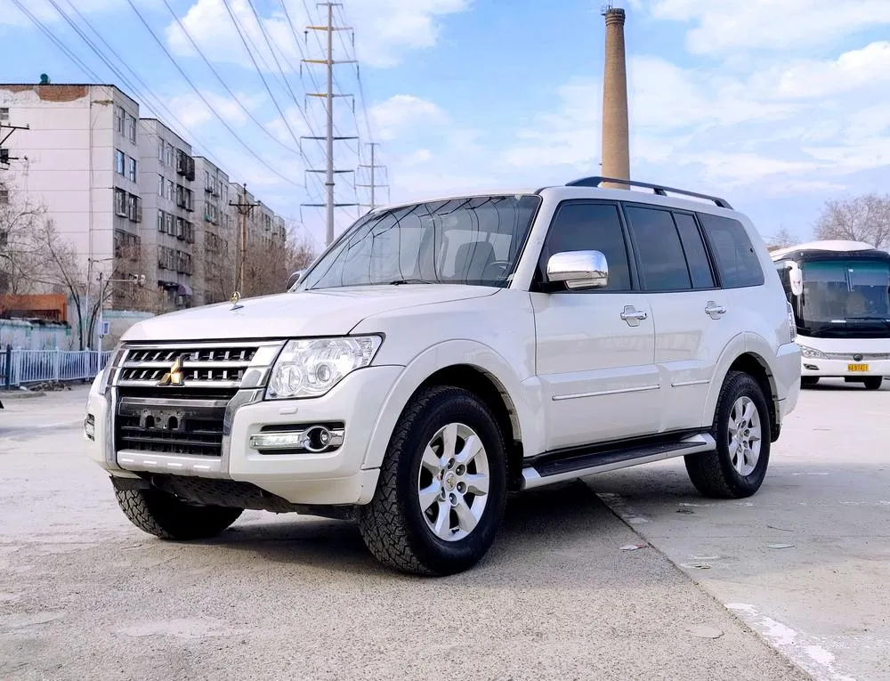 Митсубиси Pajero (Import) 3.0L Auto 4WD 7 Seater Parallel Import, 2020 — фото 1