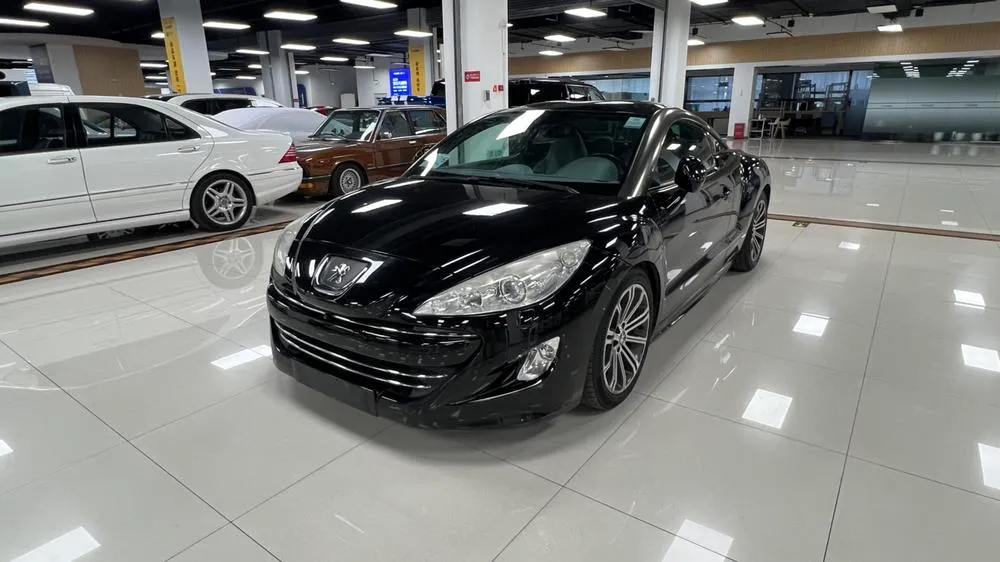 Peugeot RCZ, 2011