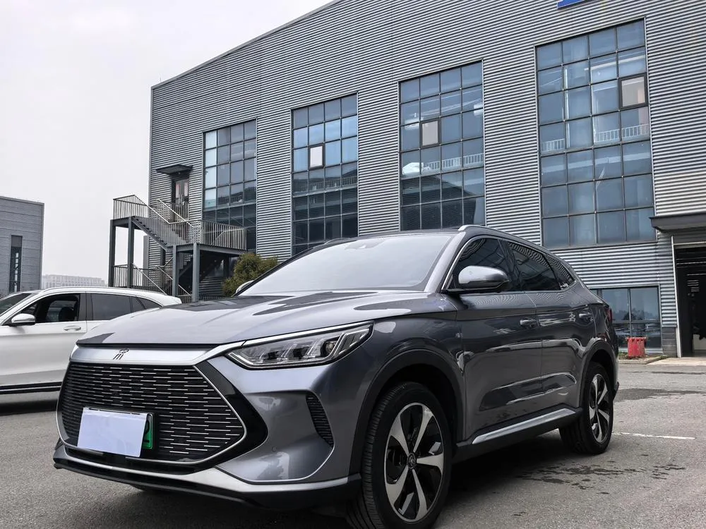 БИД Song PLUS DM DM-i 51KM 2WD Premium Version, 2021 — фото 1