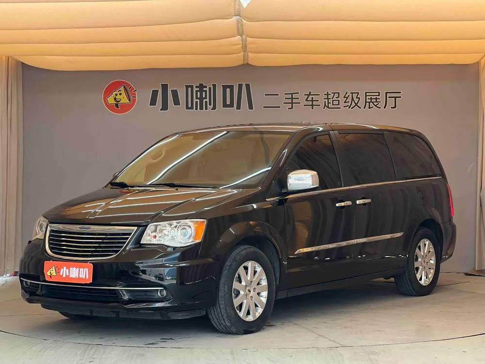 Chrysler Grand Voyager (Import) 3.6L Comfort Edition, 2014 — фото 1
