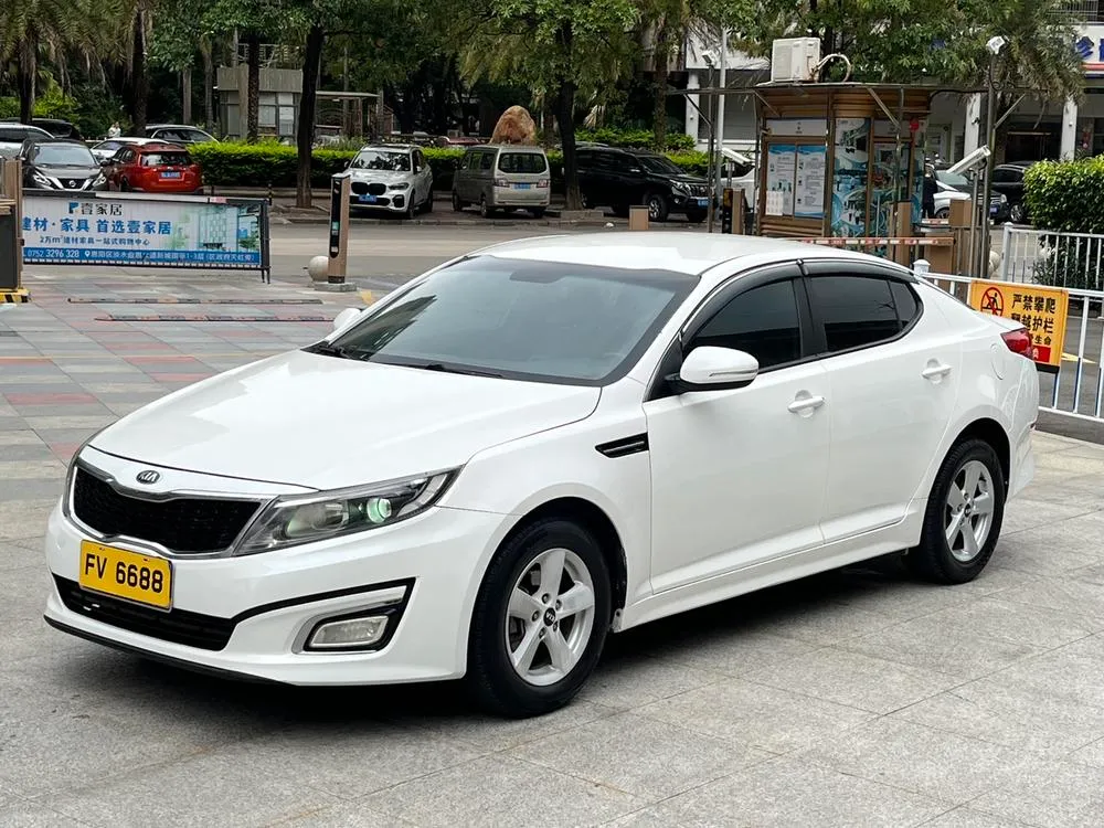 Kia K5, 2015