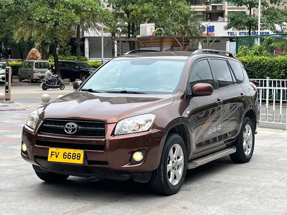Toyota RAV4, 2013