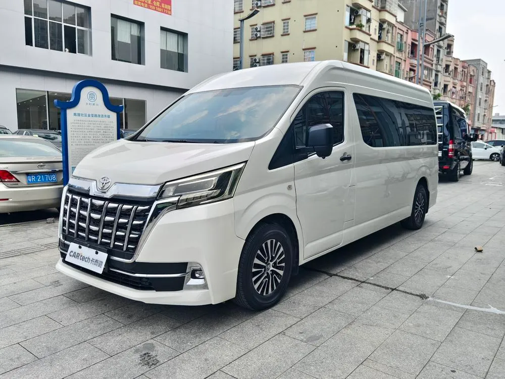 Toyota Hiace, 2022