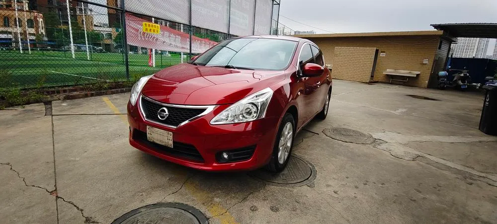 Nissan Tiida 1.6L CVT Cool Edition, 2014 — фото 1