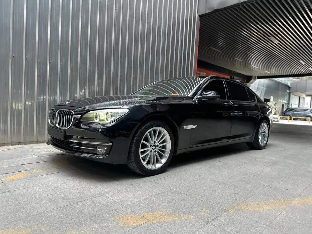 BMW 7-Series 730Li Refined Version, 2014 — фото 1