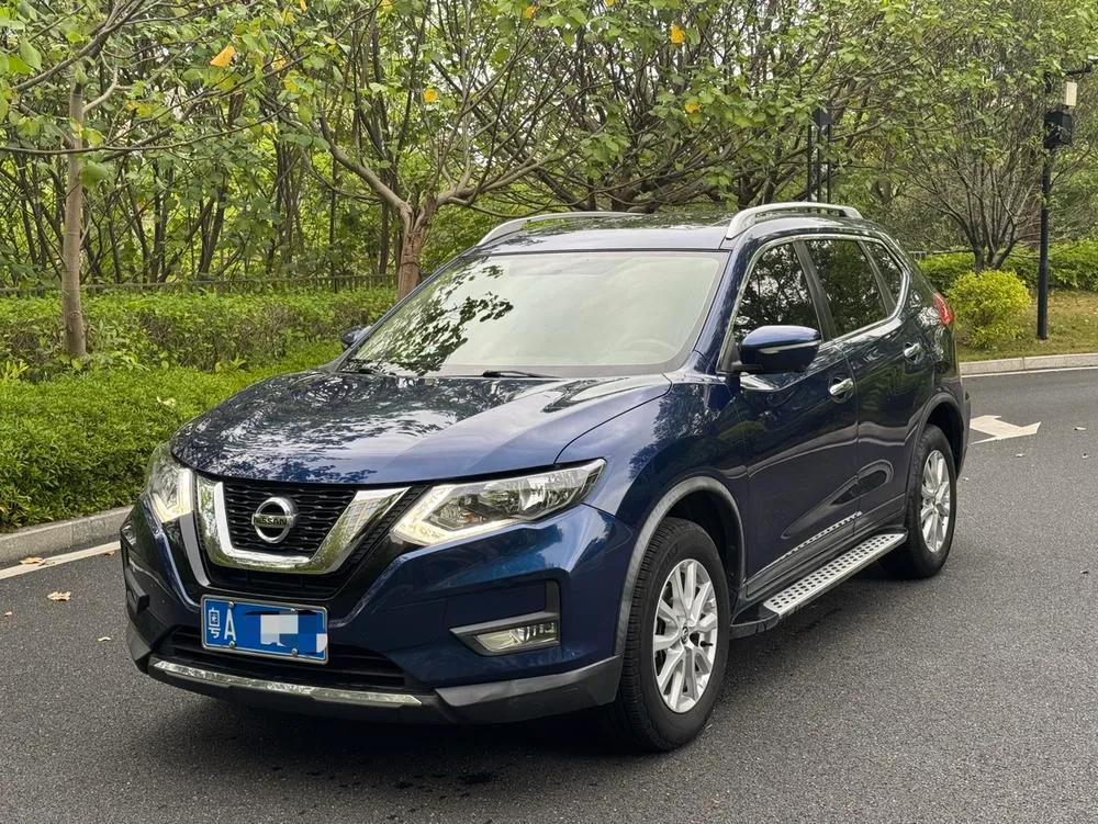 Ниссан X-Trail 2.0L CVT Comfort Edition 2WD, 2017 — фото 1