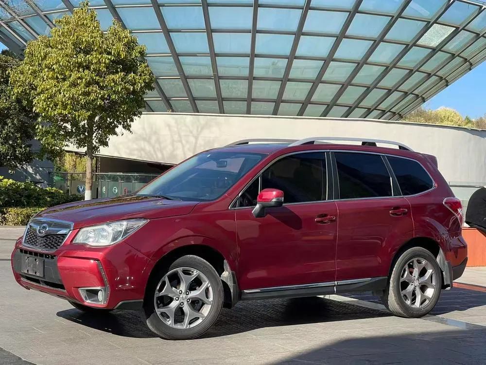 Subaru Forester 2.5i Anniversary Edition, 2015 — фото 1
