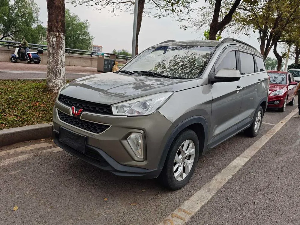 Wuling Hongguang S3, 2018