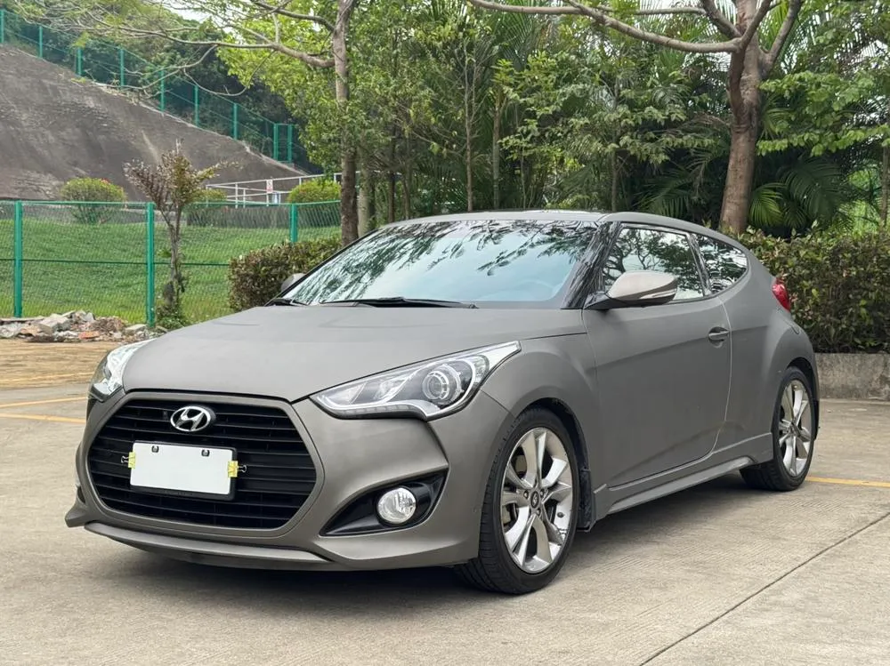 Hyundai Veloster, 2015