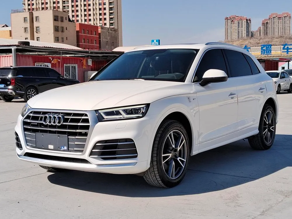 Audi Q5L Sportback 40 TFSI Luxury Version, 2021 — фото 1