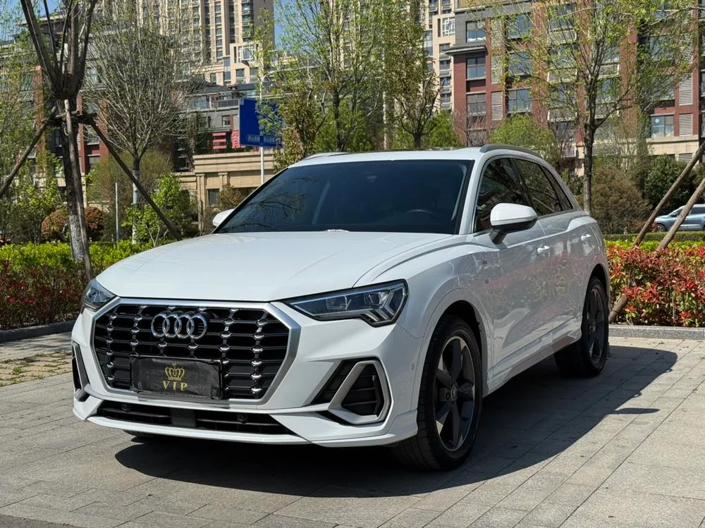 Audi Q3, 2022
