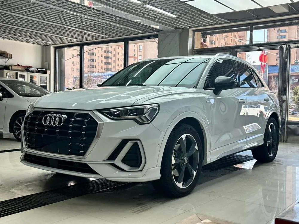 Audi Q3, 2022