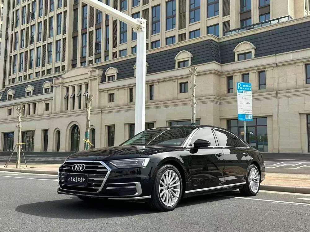 Audi A8, 2021